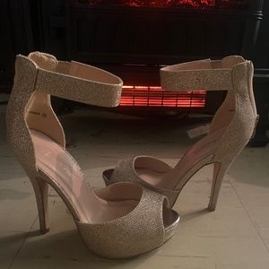 Gold sequin colored platform Heels
